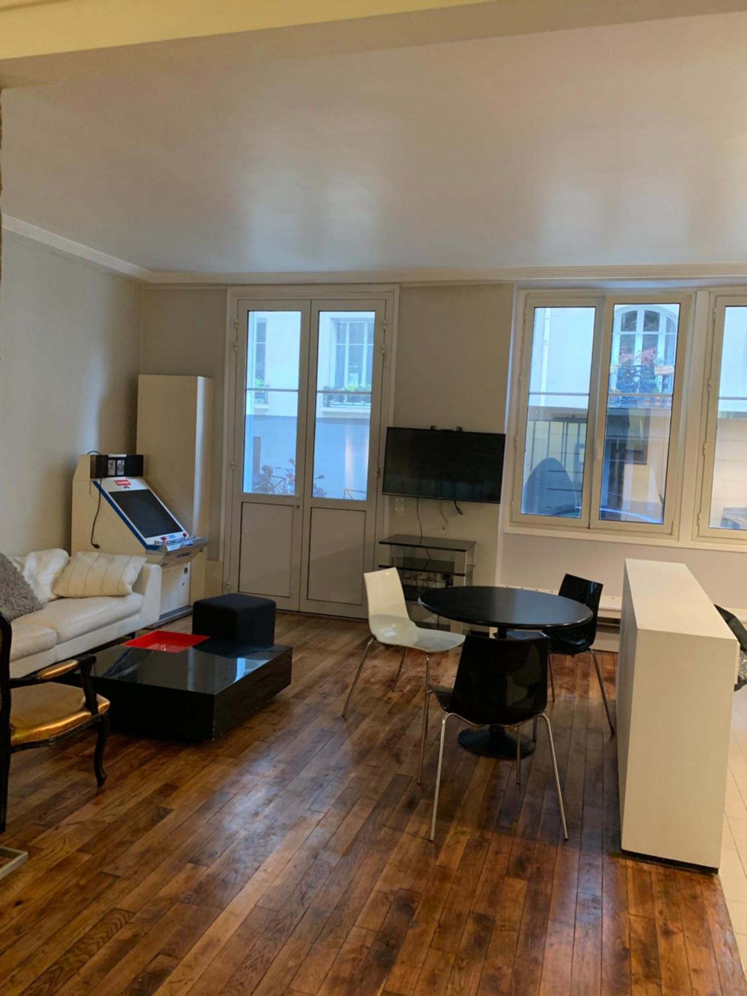 Loft Montmartre Au Pieds Des Vignes Apartamento Paris Exterior foto