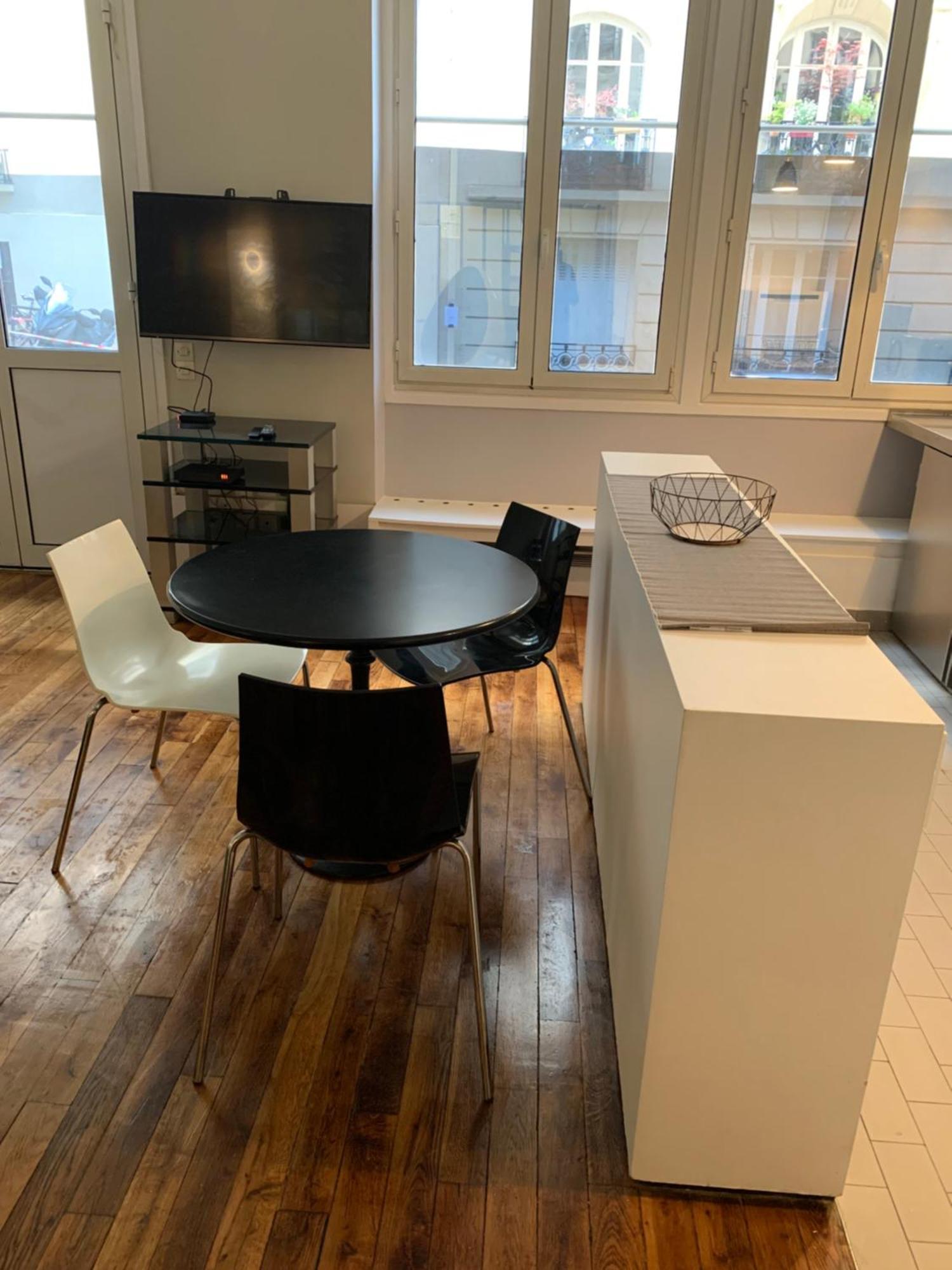 Loft Montmartre Au Pieds Des Vignes Apartamento Paris Exterior foto